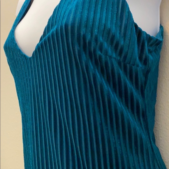 Emerald aqua green velvet dress - Picture 3 of 6